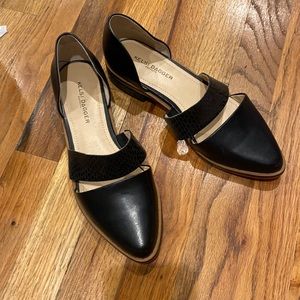 Kelli Dagger Brooklyn black leather flats sz 7.5, NWOT